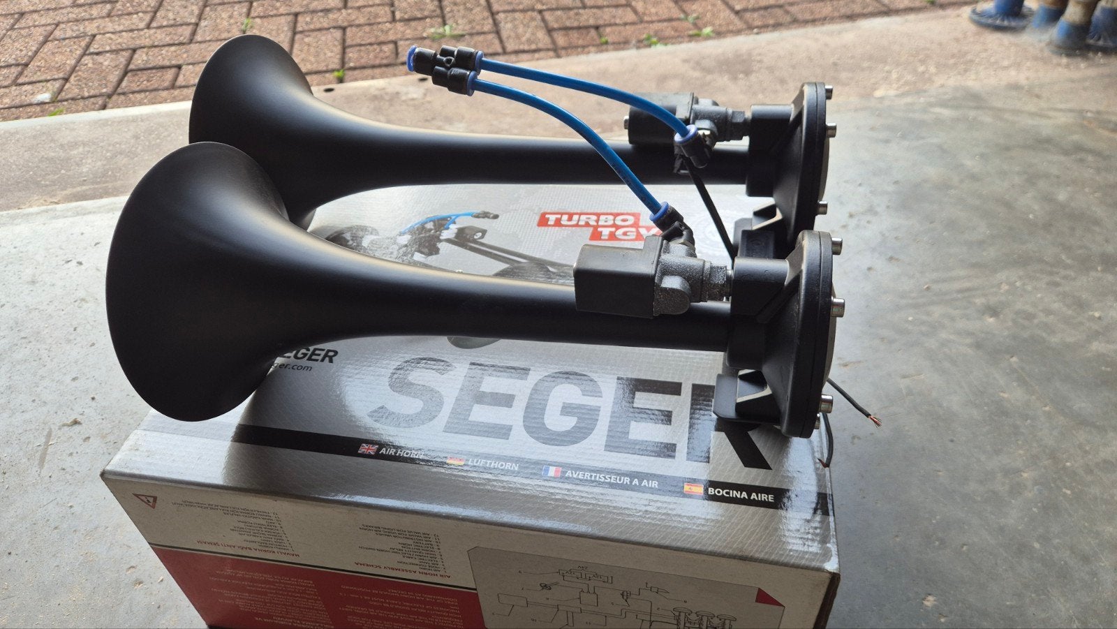 SEGER TGV Luchthoorn 24V, Ophalen, Zo goed als nieuw