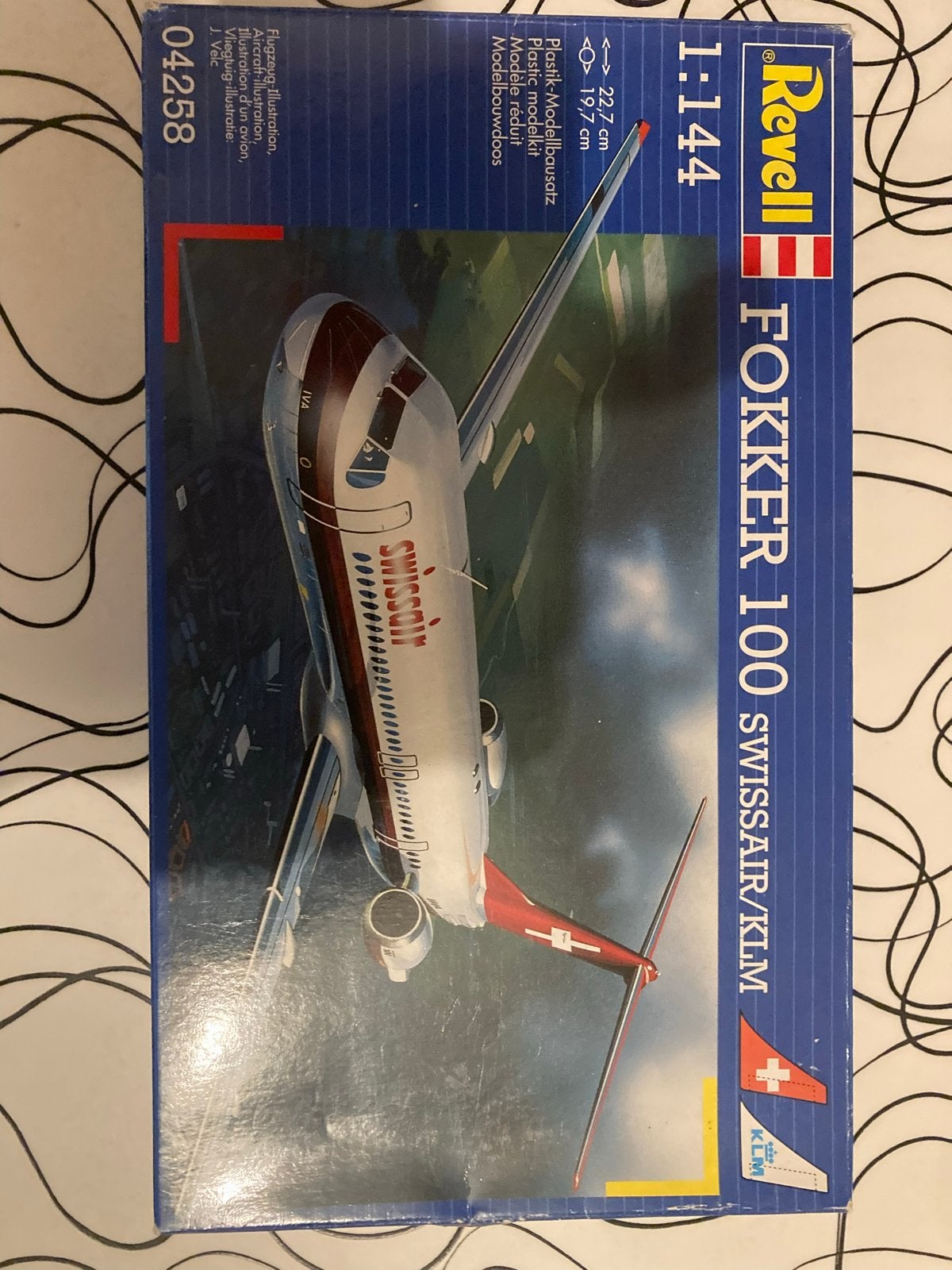 Revell Fokker 100 Swissair/KLM Modelbouwdoos 1:144, 1:144 tot 1:200, Revell, Nieuw, Ophalen of Verzenden