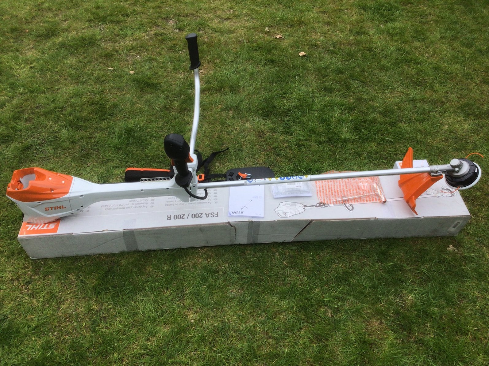 Stihl FSA 200 accu bosmaaier NIEUW, Ophalen, Nieuw, 30 tot 50 cm, Accu