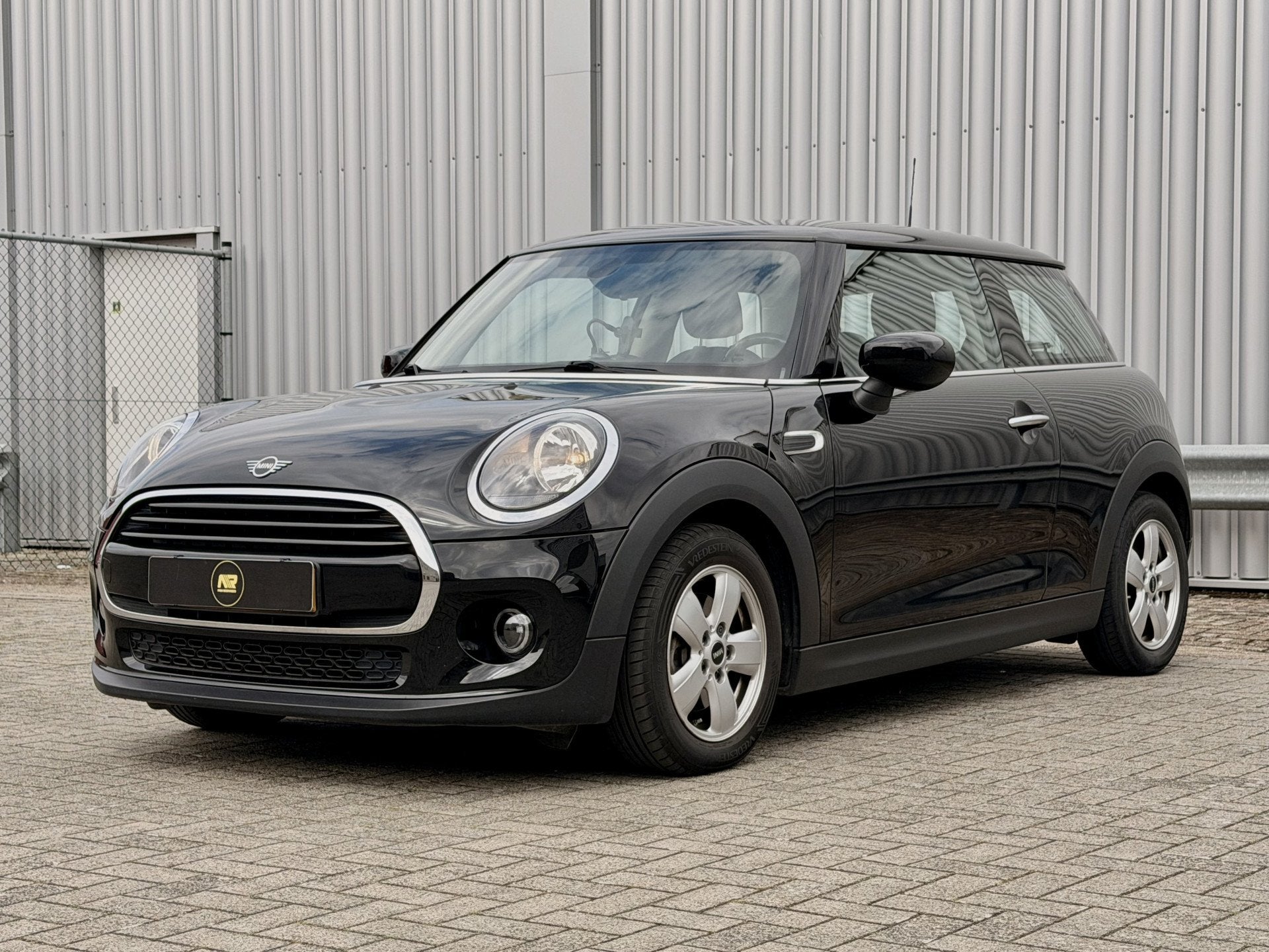 MINI Mini 1.5 Cooper 136pk | Cruise Control | NAVI | 15" LMV, Auto's, Voorwielaandrijving, Gebruikt, 4 stoelen, Origineel Nederlands