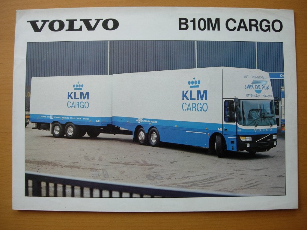 Volvo B10M Cargo Brochure ca 1985 - Truck - Jan de Rijk, Boeken, Auto's | Folders en Tijdschriften, Volvo, Zo goed als nieuw, Volvo