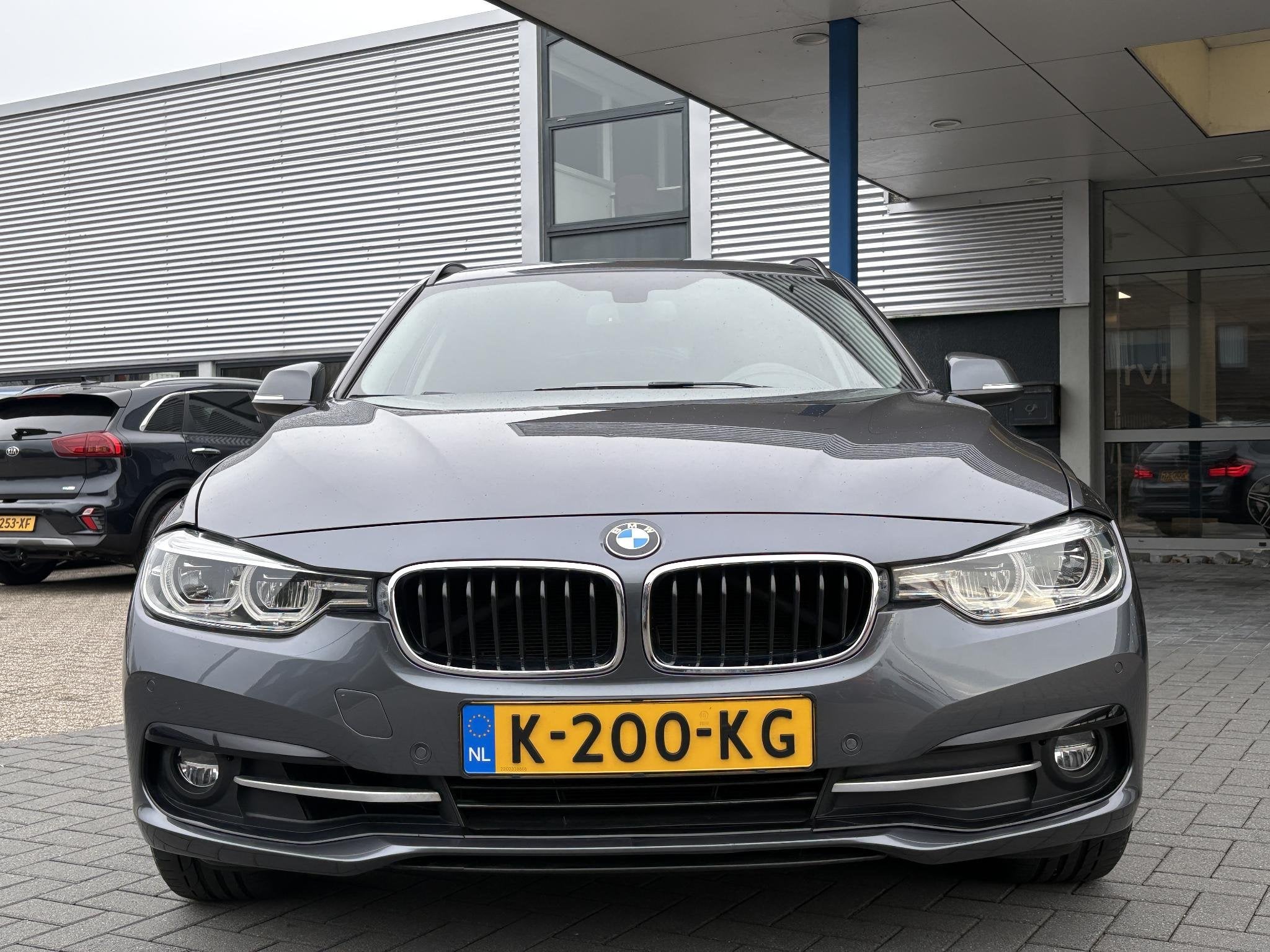 BMW 3-serie Touring 340i xDrive M Sport High Executive 326pk, Euro 6, Leder, 2998 cc, 93 €/maand