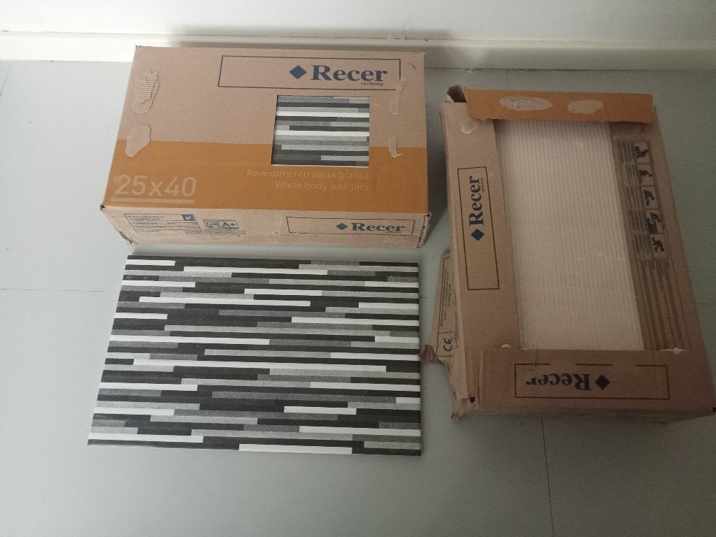 NIEUW RECER EVOKE STREEP 2 DOZEN TEGELMATTEN 20 STUKS 2M2, Ophalen, Nieuw, 20 tot 40 cm, Minder dan 5 m²