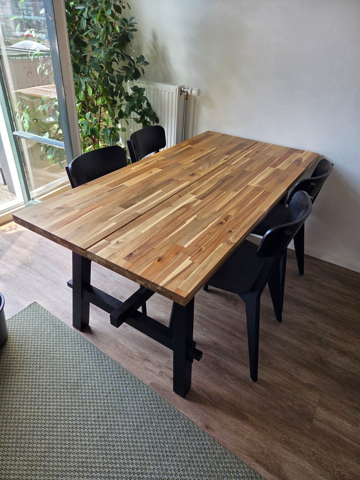 Eettafel SKOGTA IKEA 160cm, Ophalen, Modern, Industrieel, 50 tot 100 cm, Zo goed als nieuw