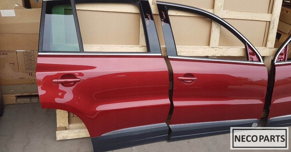 VW TIGUAN 5N0 DEUR DEUREN PORTIER PORTIEREN L/R KLEUR LA3T, Gebruikt, -, Volkswagen, -