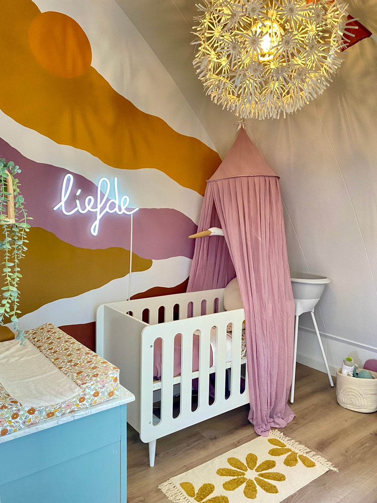 KC Exclusief Ledikant Lucy - Babybed Kinder Compagnie - Wit, Ophalen, Zo goed als nieuw, Jongetje of Meisje