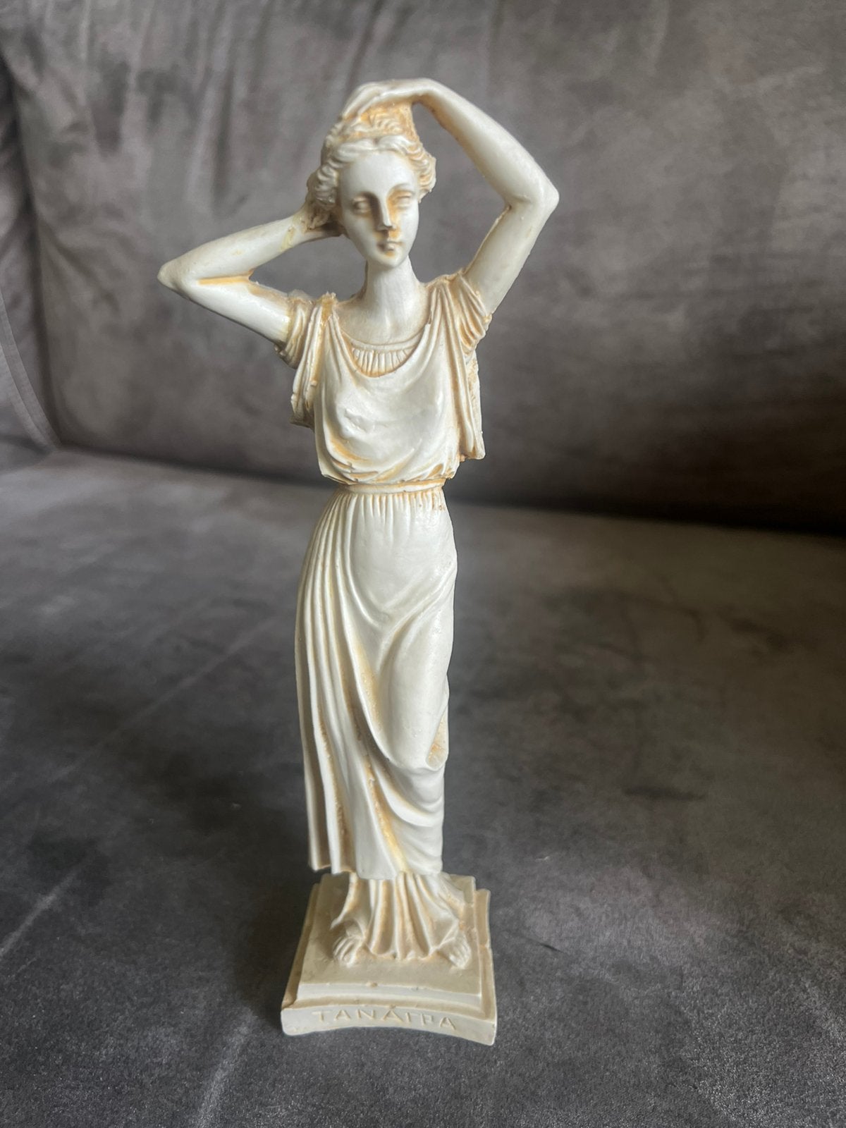 Vintage Beeldje Albast Tanagra Grieks., Ophalen of Verzenden, Zo goed als nieuw, Mens