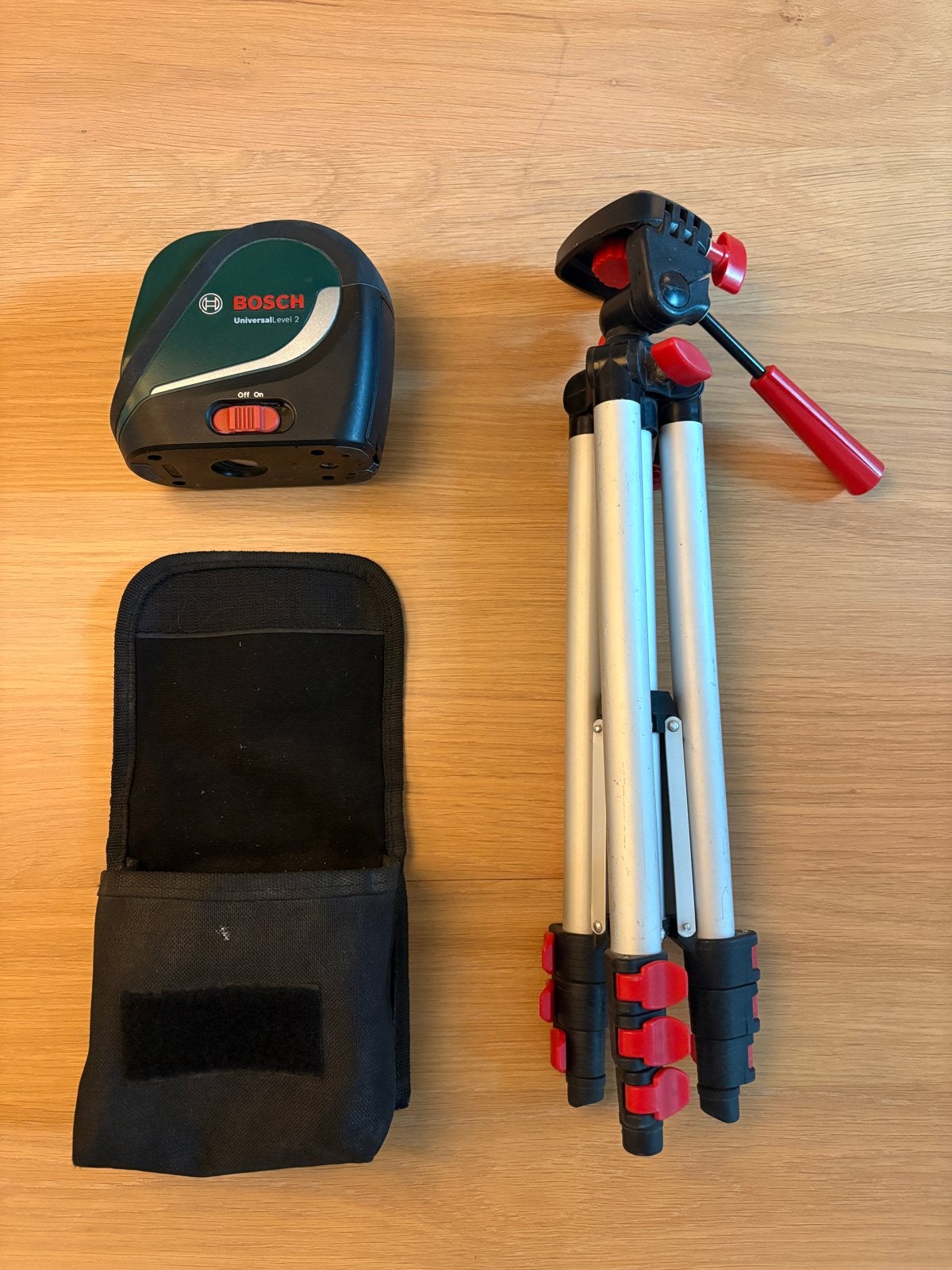 Bosch UniversalLevel 2 Laser met Statief en Hoes, Ophalen of Verzenden, Gebruikt, Overige meters