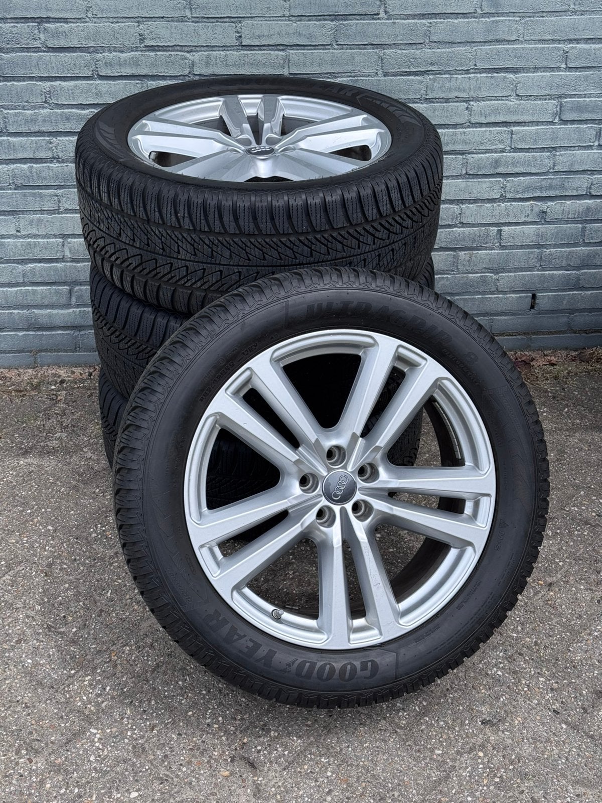 Winterset Audi Q7 20” Inch 5X112 TPMS Goede banden!, Ophalen, Gebruikt, 285 mm, Banden en Velgen