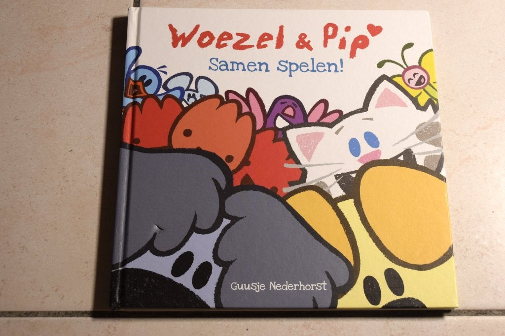 Woezel & Pip Samen spelen! / Guusje Nederhorst, Boeken, Ophalen of Verzenden, Zo goed als nieuw, Fictie algemeen, Voorleesboek