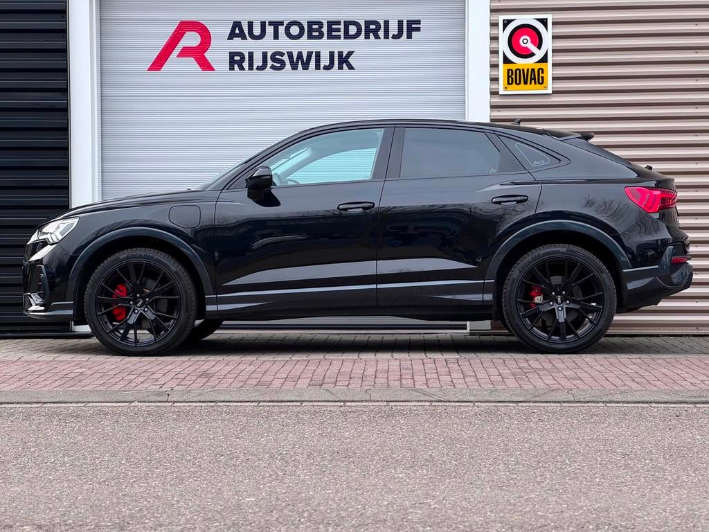 Audi Q3 Sportback 45 TFSI e S Edition Sonos/Leer/Keyless/Cam, Auto's, 12 maanden, Gebruikt, Automatische klimaatregeling, Zwart