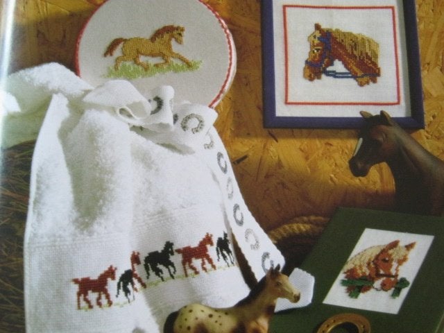 Borduurpatroon  Paarden Paard Hoefijzer Paard  nr 6032, Verzenden, Nieuw, Handborduren, Patroon