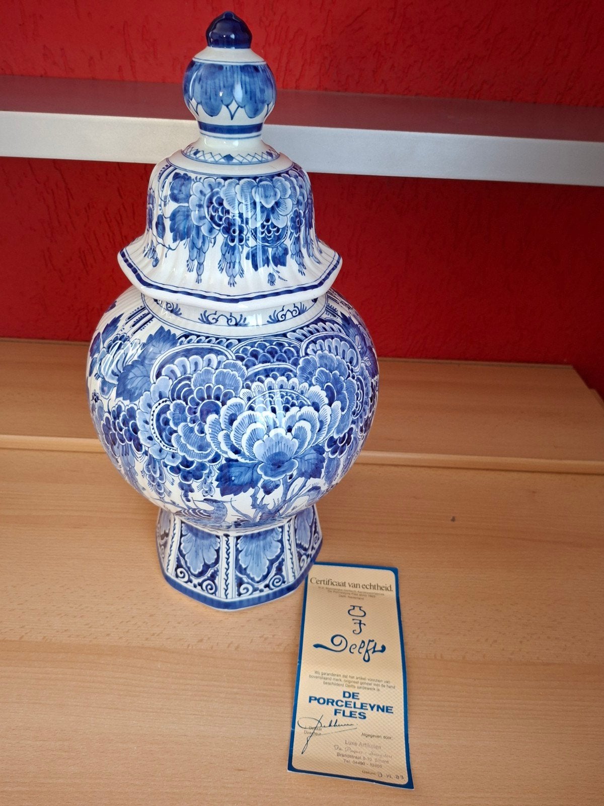 Delfts blauwe vaas met certificaat., Antiek en Kunst, Ophalen