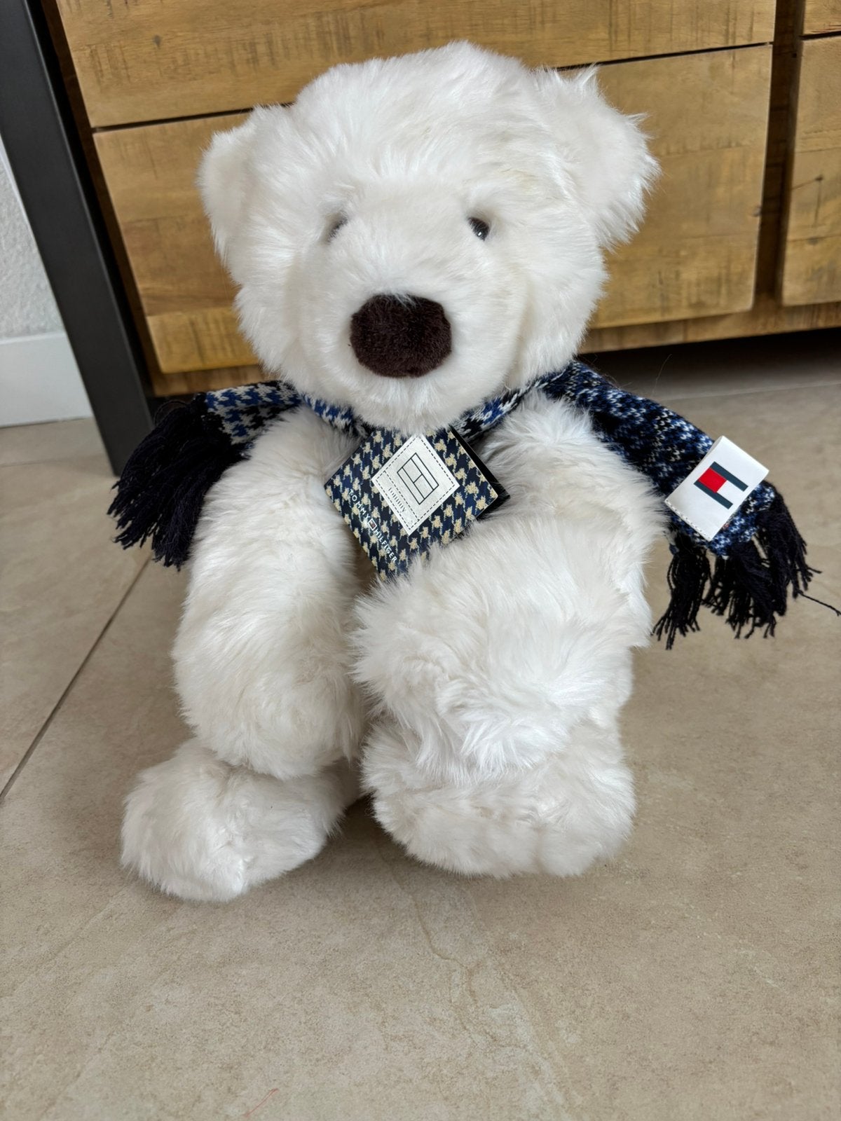 Tommy Hilfiger knuffelbeer, Ophalen of Verzenden, Zo goed als nieuw, Stoffen beer, Overige merken