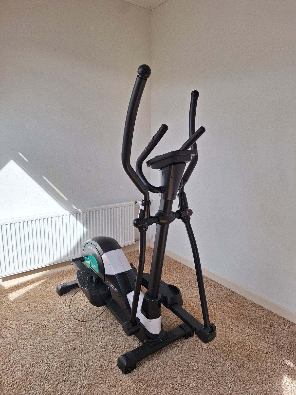 Crosstrainer Focus Fitness Fox 3 - Zo goed als nieuw, Ophalen, Benen, Zo goed als nieuw, Crosstrainer