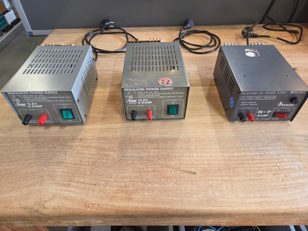 Voeding  Pan 13.8V 6-8A, Ophalen, Gebruikt