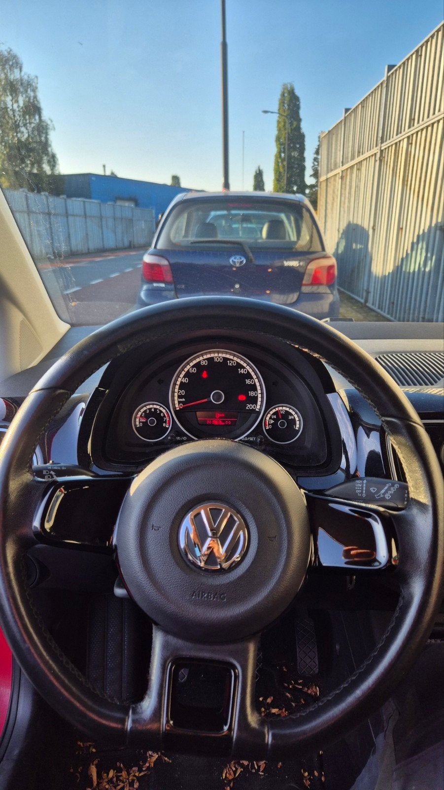 Volkswagen up! 1.0 44KW 2012 Rood, Auto's, Voorwielaandrijving, Up!, 840 kg, 4 stoelen