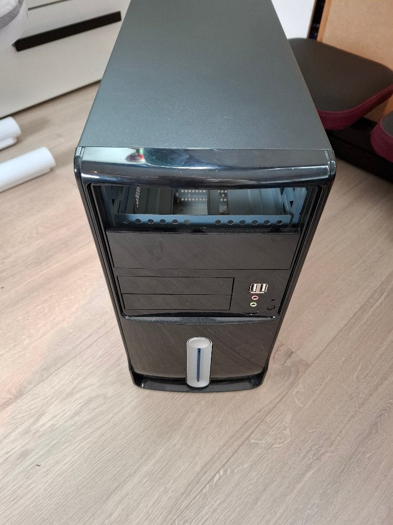 Desktop behuizing, Ophalen of Verzenden, Gebruikt
