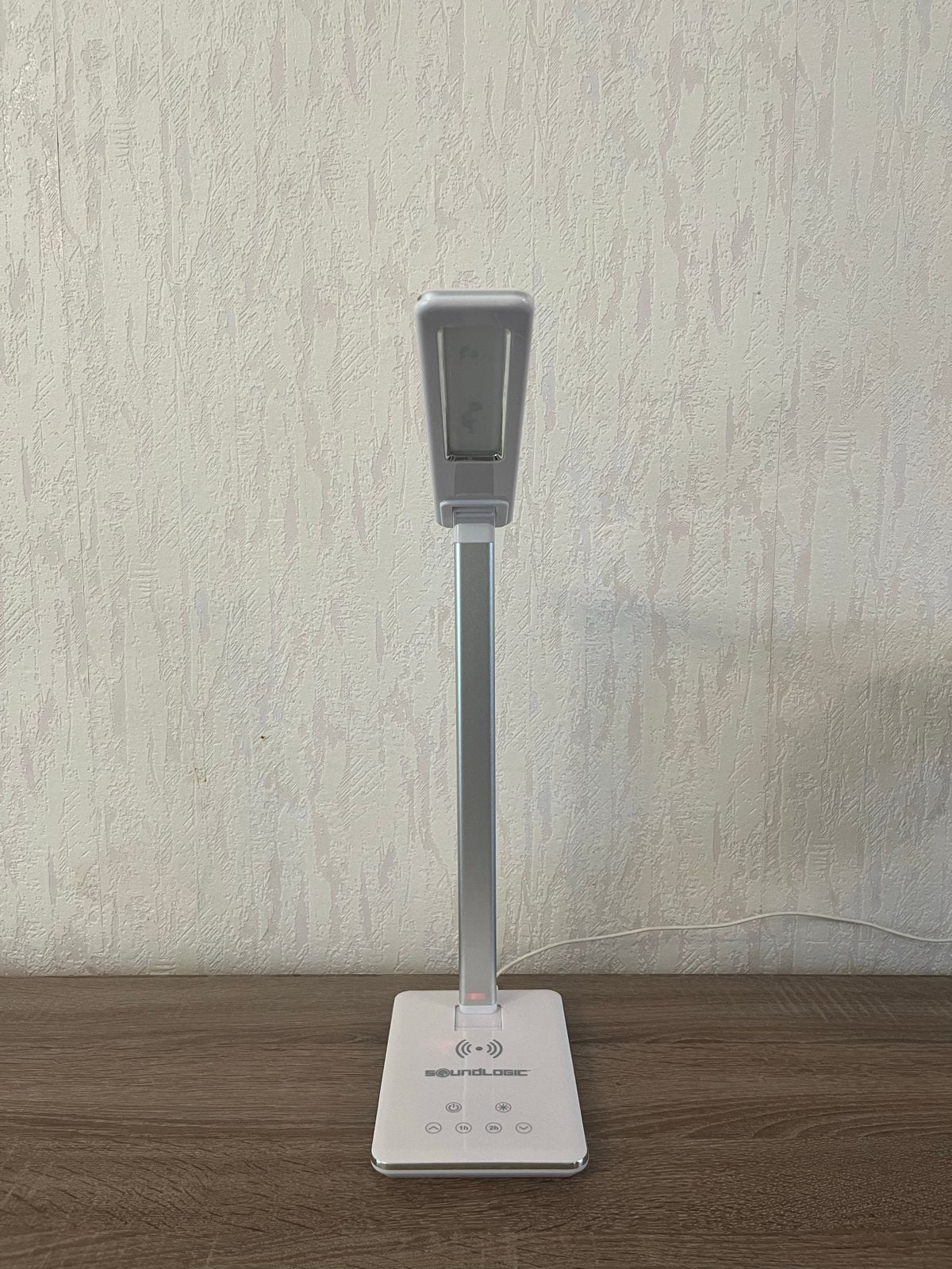 Soundlogic LED Bureaulamp met Draadloos Opladen, Ophalen, Zo goed als nieuw, Kunststof, 50 tot 75 cm