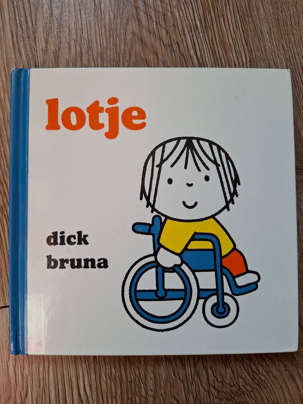Lotje - Dick Bruna (Hardcover), Ophalen of Verzenden, Gelezen, Dick Bruna, Fictie algemeen