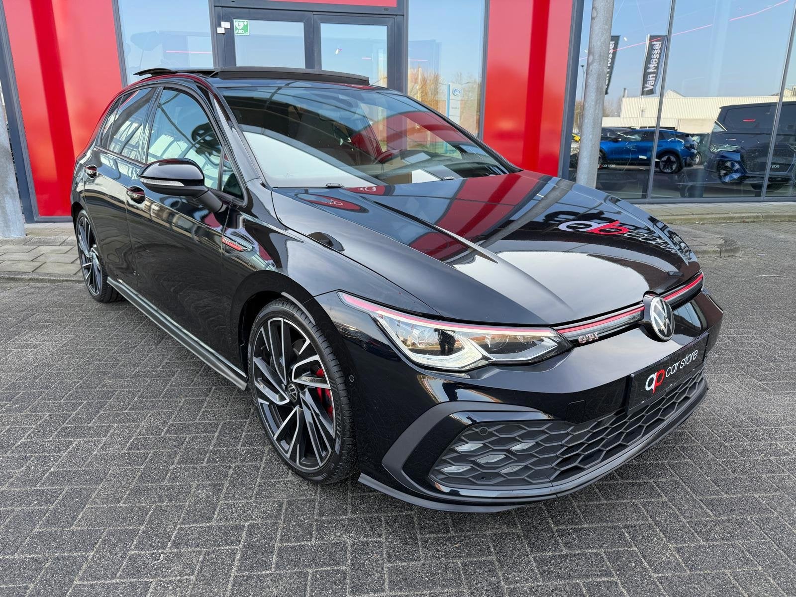 Volkswagen GOLF 2.0 TSI GTI Panorama | Keyless | Stoel verw, Dealer onderhouden, 730 kg, 4 cilinders, 1984 cc