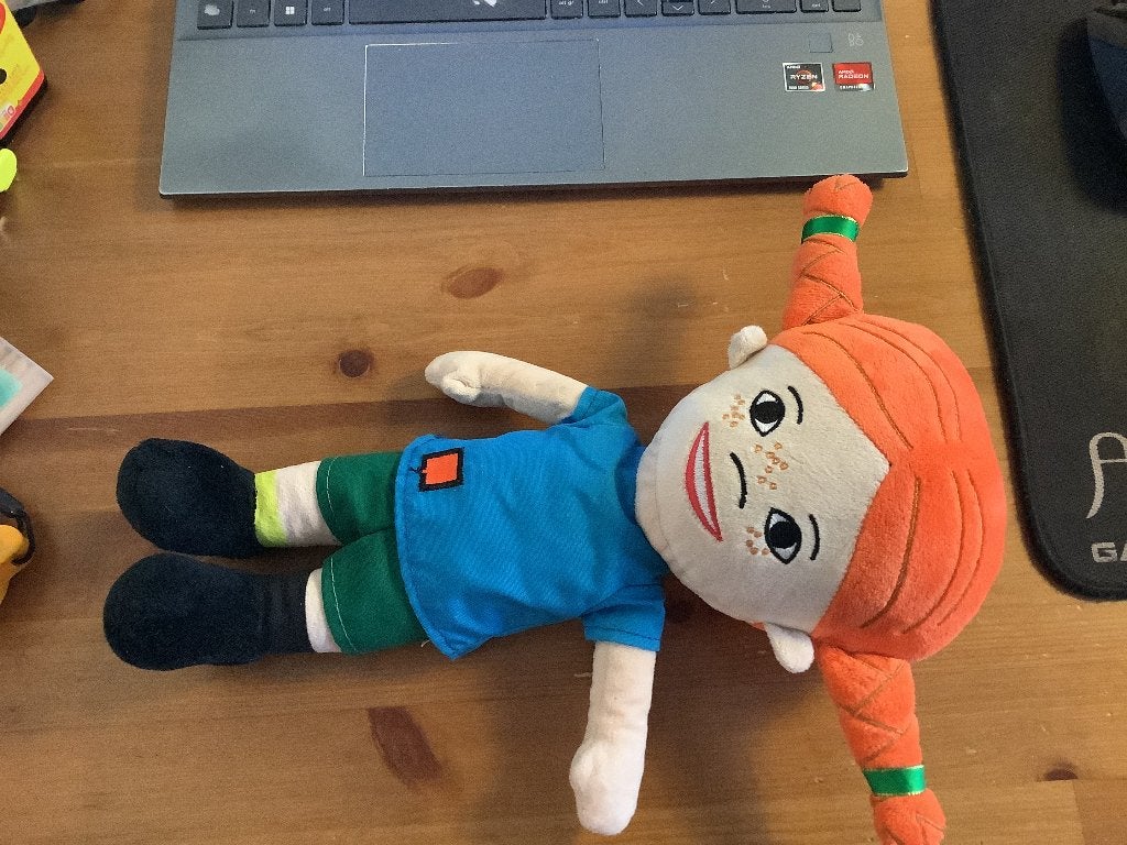 Pippi Langkous knuffel 32 cm. Astrid Lindgren Company, Ophalen of Verzenden, Zo goed als nieuw, Overige typen, Met label
