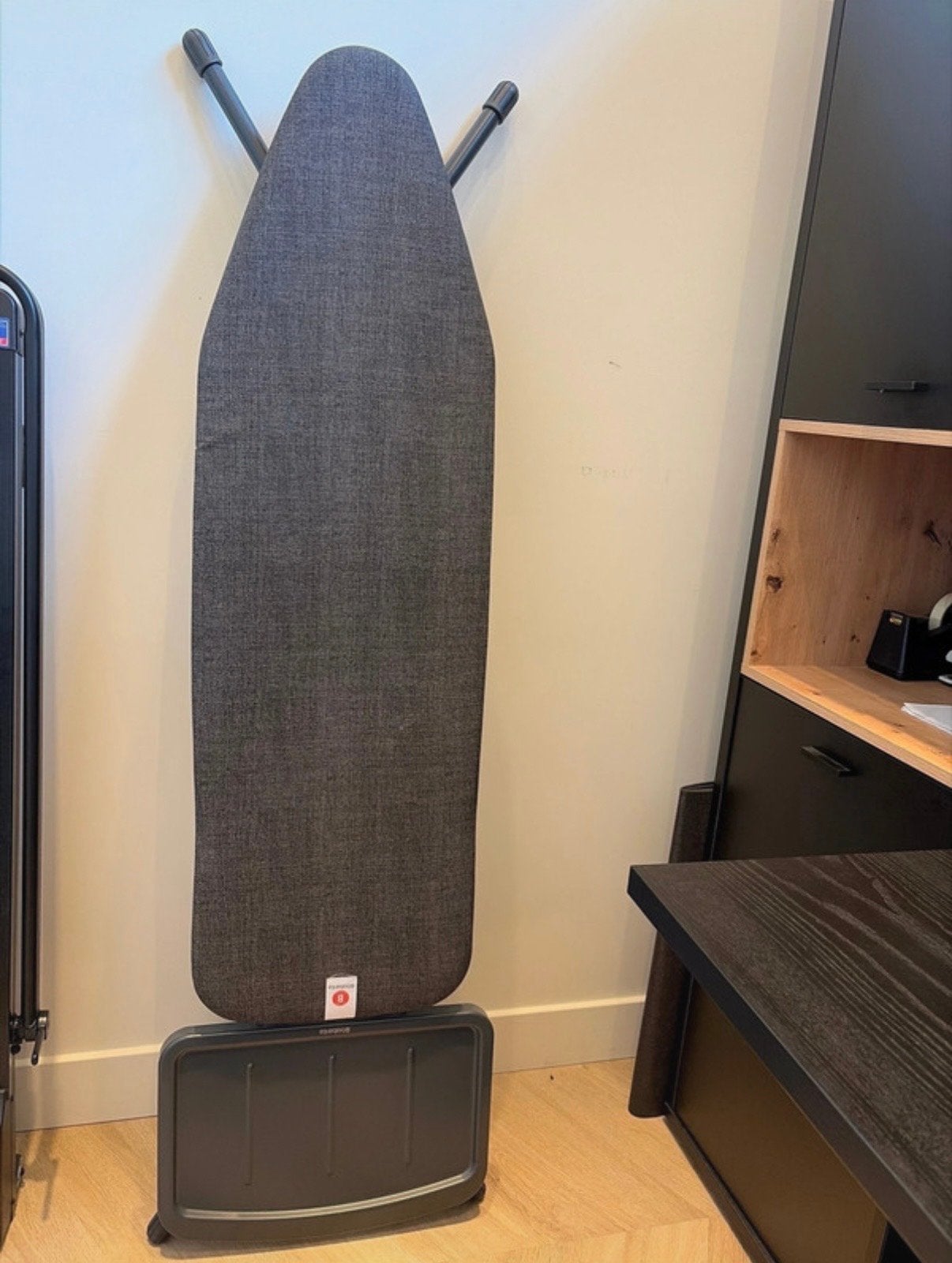Brabantia Strijkplank met Strijkijzerhouder - Zo goed als ni, Ophalen, Zo goed als nieuw