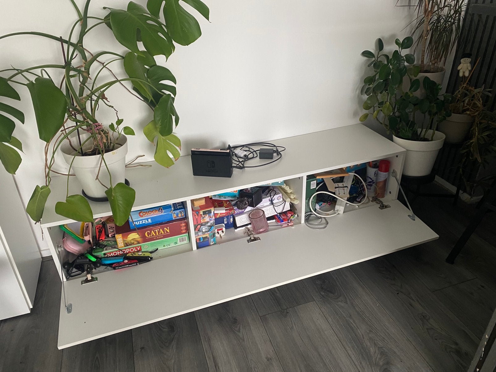 White TV cabinet, Ophalen, Zo goed als nieuw, 25 tot 50 cm, Rechthoekig