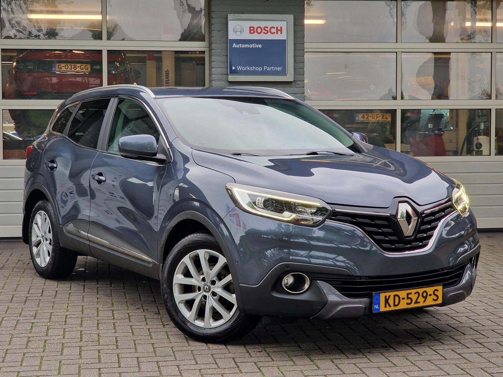 Renault Kadjar 1.2 TCe Intens|Automaat|Clima|Cruise|Camera|T, Auto's, Kadjar, Gebruikt, 4 cilinders, Met garantie (alle)
