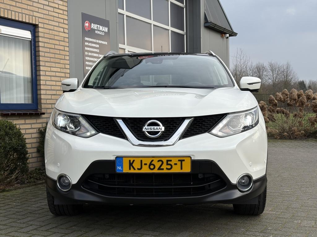 Nissan QASHQAI 1.2 Tekna PANO-CRUISE-TREKHAAK-STOELVERWARMIN, Keurmerk '100% Onderhouden', Gebruikt, Euro 6, 4 cilinders