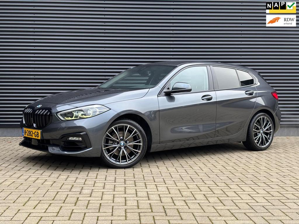 BMW 1-serie 118i Executive Edition, Auto's, Gebruikt, Origineel Nederlands, Bedrijf, Automatische klimaatregeling