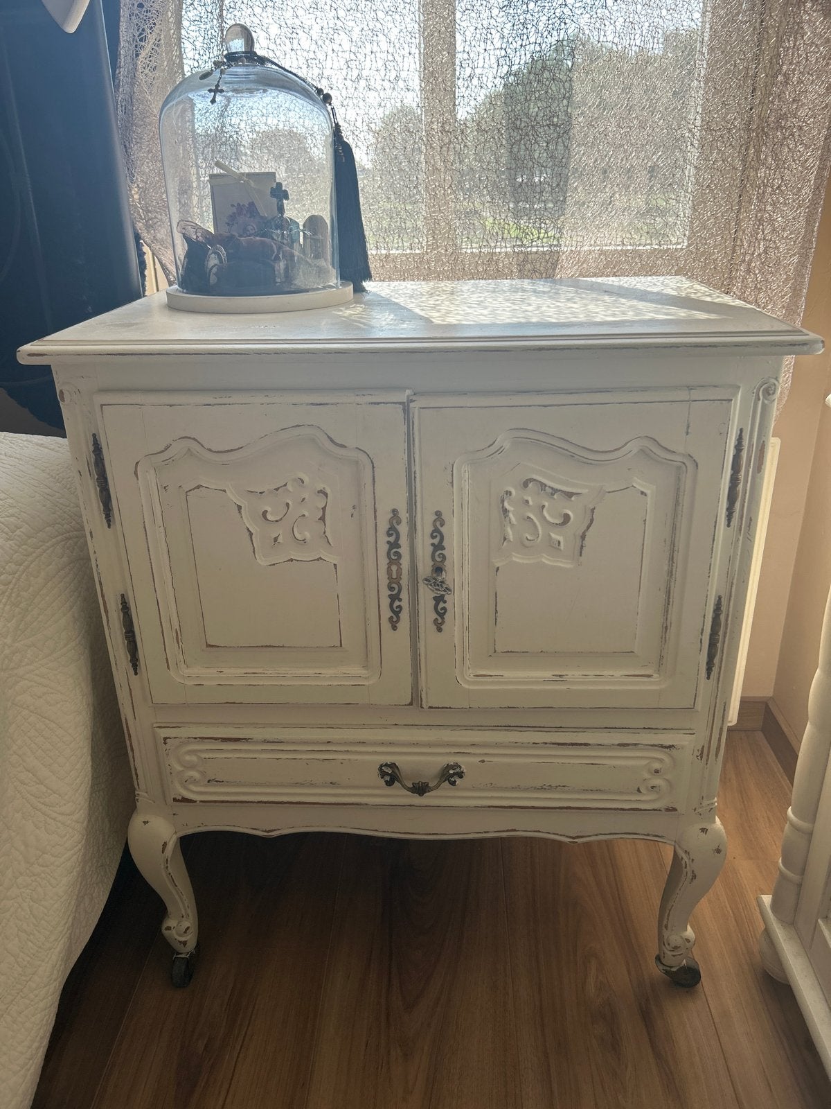 Antieke nachtkastje/bijzettafel - Brocante stijl, Ophalen, Gebruikt, 55 tot 70 cm, 45 tot 65 cm