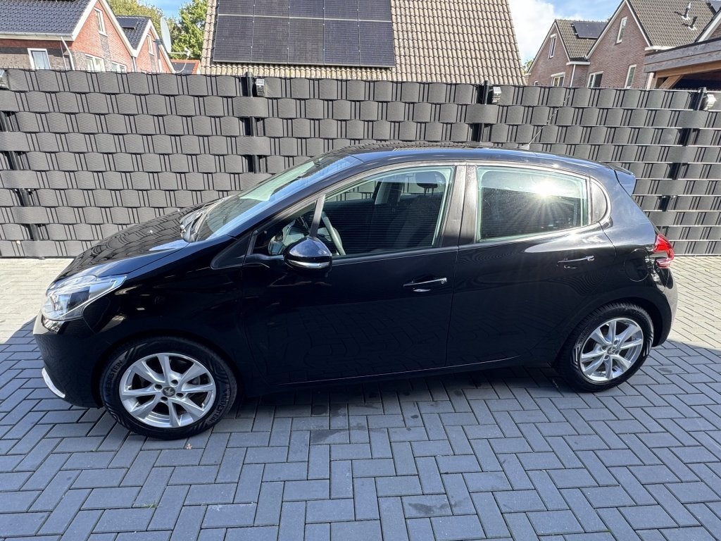 Peugeot 208 1.2 PureT. Blue Lion| 5DRS| NAVI| CLIMA| CRUISE|, Voorwielaandrijving, Stof, Gebruikt, 1199 cc