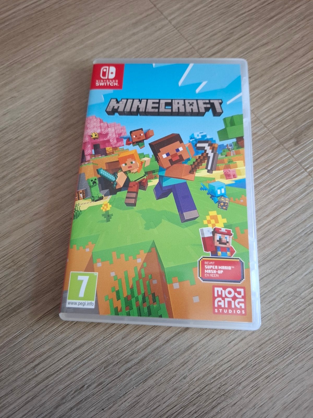 Minecraft Nintendo Switch Game - Zo goed als nieuw, Spelcomputers en Games, Overige genres, Ophalen of Verzenden, Zo goed als nieuw
