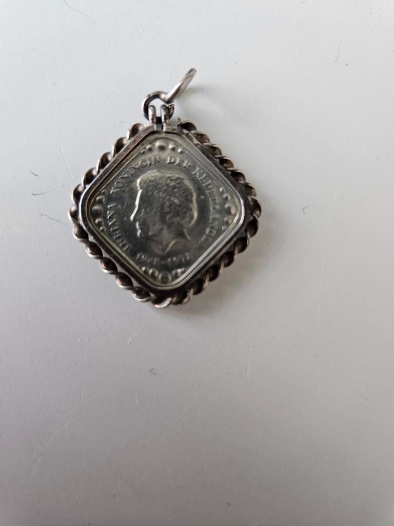 Zilveren munt hanger Wilhelmina 5 cent 1941, Met hanger, Gebruikt, Ophalen of Verzenden, Zilver