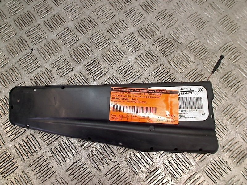 Airbag Stoel Renault Clio IV (5R) (2012-11/2019-03), Gebruikt, Renault Deutschland AG, Dialog.deutschland@renault.de, Peter-Huppertz-Straße 5, Köln 51063, , Duitsland