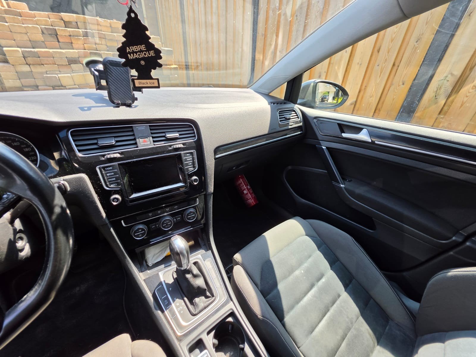 Foto 18 van Volkswagen Golf 1.6 TDI 77KW Variant DSG 2014 Grijs