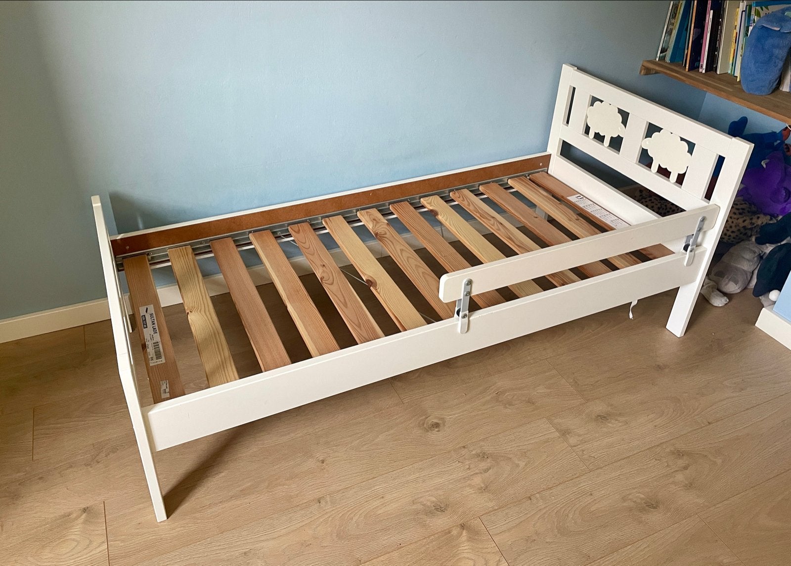 IKEA Kritter schapenbed met lattenbodem en uitvalbeveiliging, Kinderen en Baby's, Kinderkamer | Bedden, Ophalen, 70 tot 85 cm