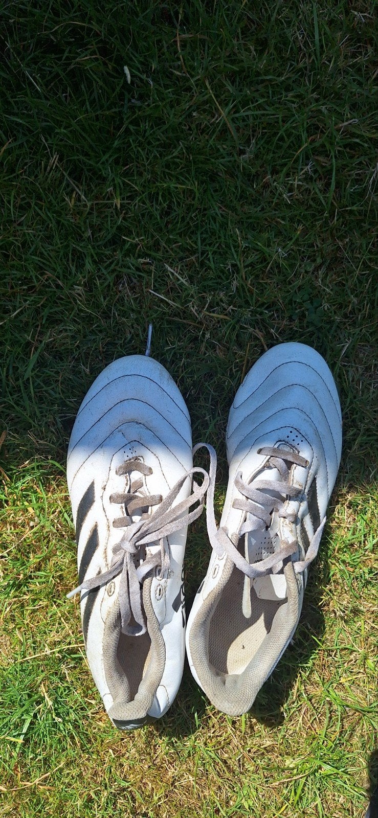Voetbalschoenen - Paar keer gebruikt, Maat XS of kleiner, Ophalen of Verzenden, Zo goed als nieuw, Schoenen