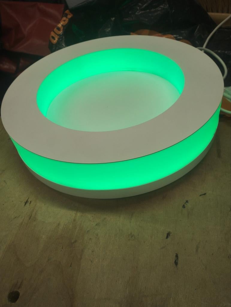Moderne LED Muurlamp met veranderende kleur verlichting, Overige materialen, Gebruikt, Onbekend@voorbeeld.com, Onbekend
