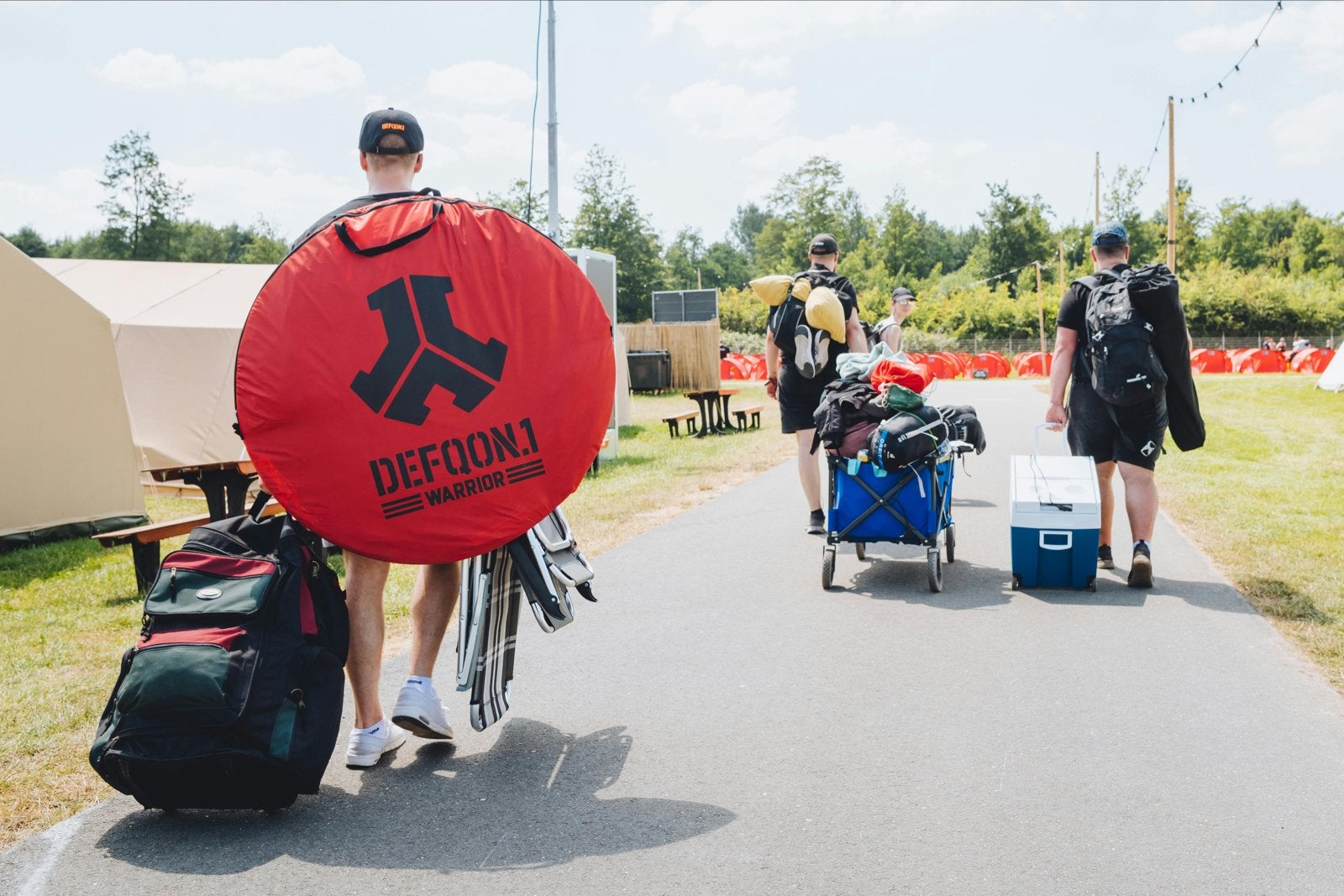 Defqon.1 Warrior pop-up tent - Zo goed als nieuw, Ophalen, Zo goed als nieuw, Tot en met 2