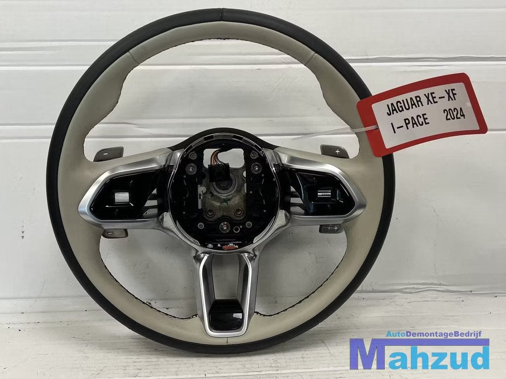 JAGUAR XE XF X260 Stuurwiel stuur met flipper 2024, Auto-onderdelen, Besturing, Gebruikt, Abbey Road, Whitley 1
CV3 4LF  Coventry