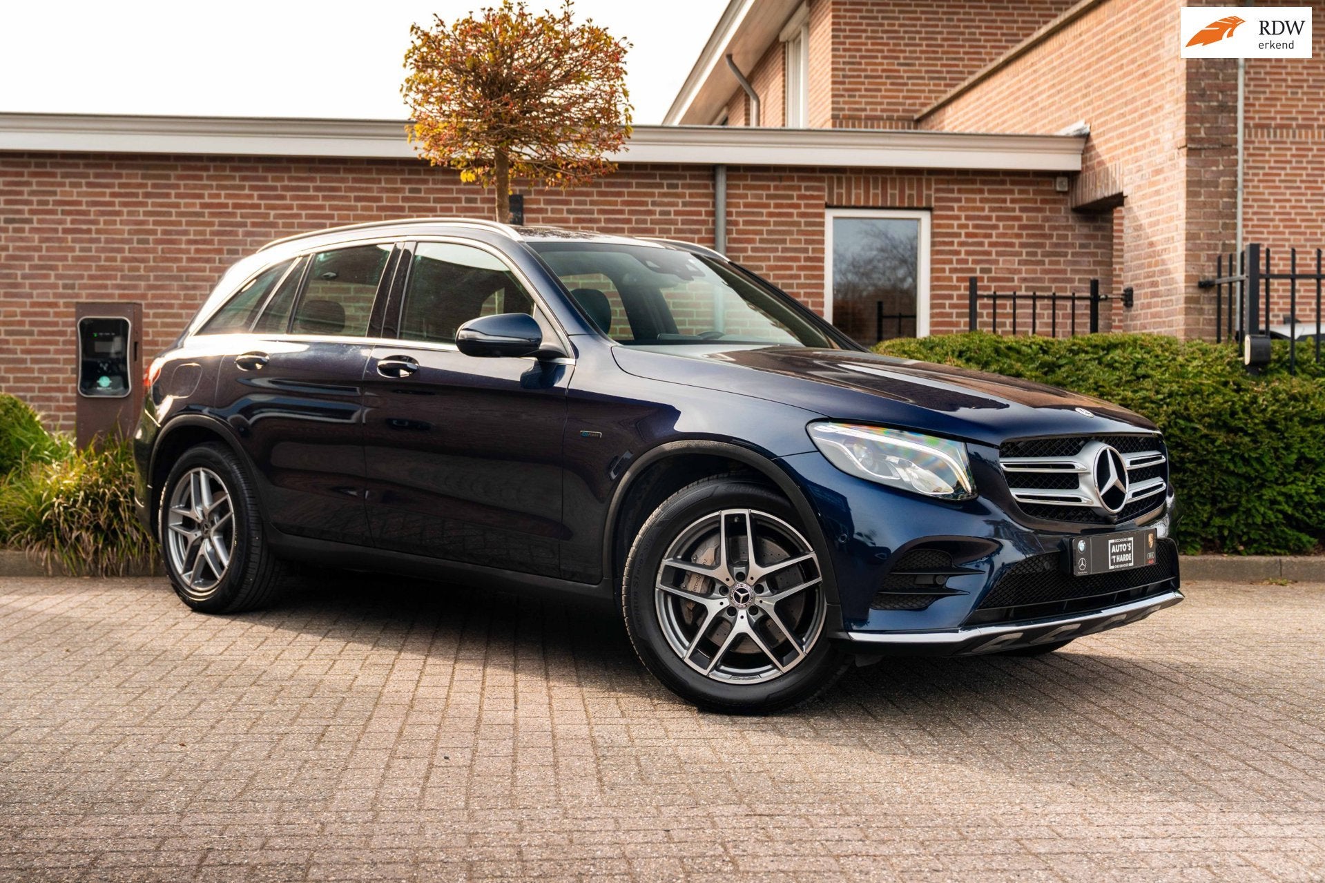 Mercedes-Benz GLC-klasse 350e 4MATIC Business Solution AMG L, Auto's, Automaat, Gebruikt, Zwart, 4 cilinders