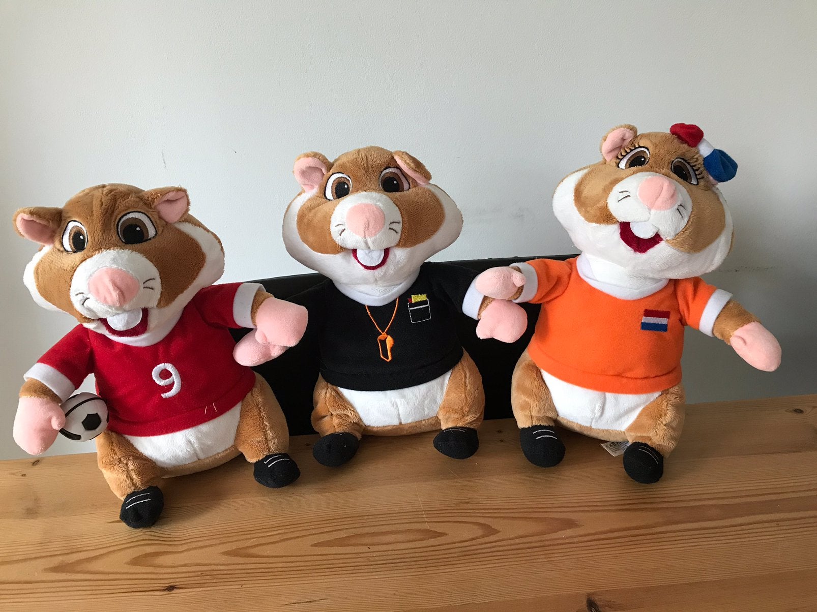 3 AH hamster knuffels voetbal, Overige karakters, Overige typen, Ophalen of Verzenden, Zo goed als nieuw