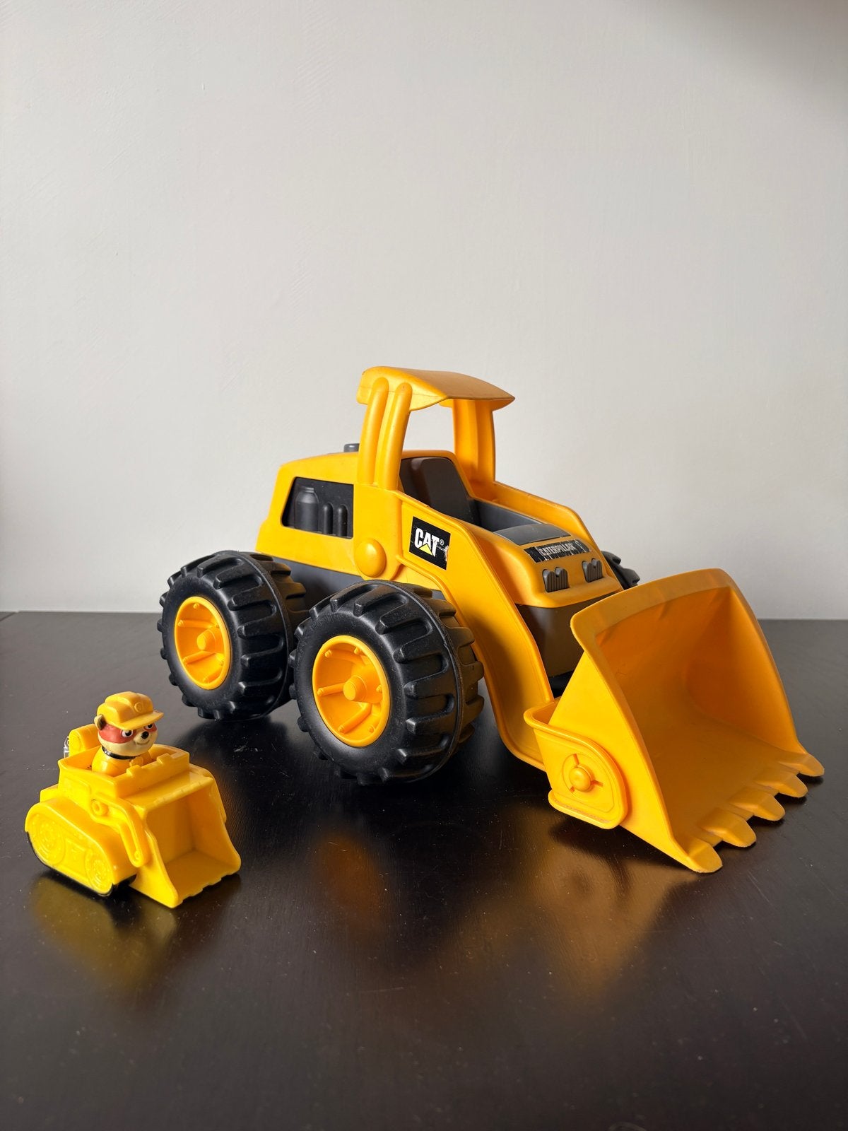 CAT Speelgoed Graafmachine met kleine graver, Ophalen, Gebruikt