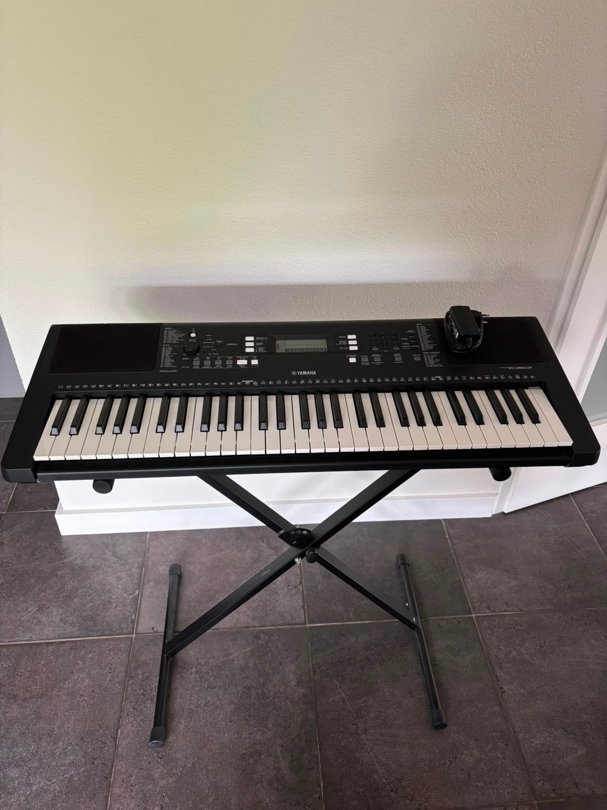 Yamaha psr E363, Ophalen, Zo goed als nieuw, 61 toetsen, Yamaha