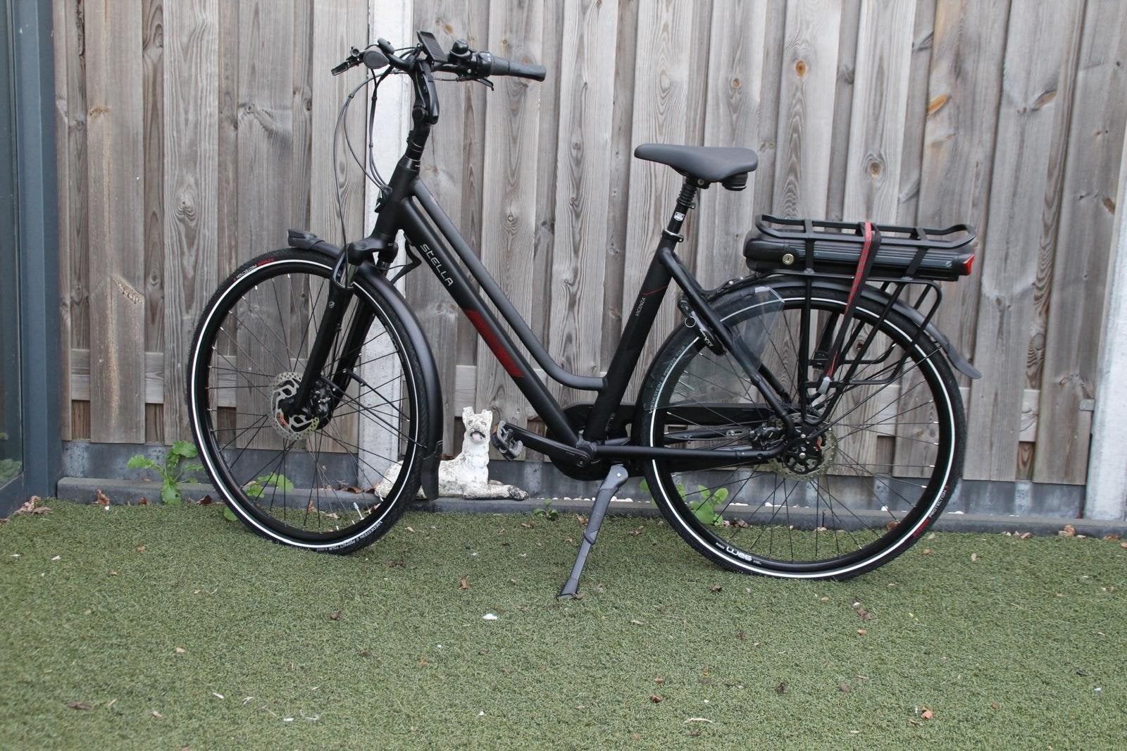 Stella Vicenza E-Bike – Slechts 261 km! (Zware 705Wh accu ), Zo goed als nieuw, 51 tot 55 cm, 50 km per accu of meer, Ophalen