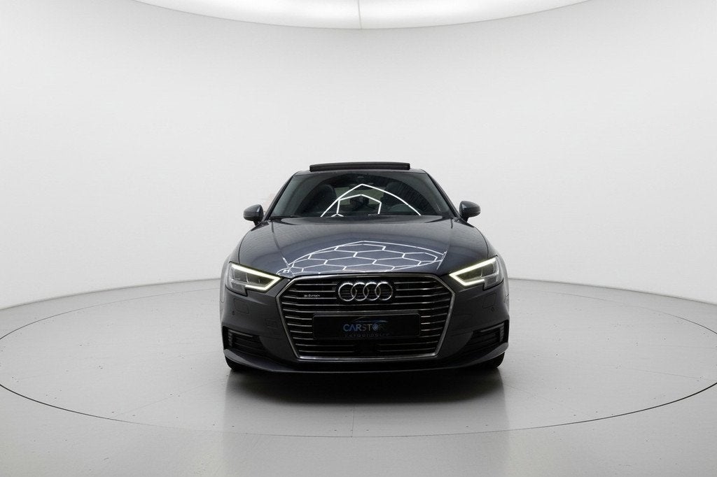 Audi A3 Sportback 1.4 e-tron 3x S LINE PANO VIRTUAL PDC ACC, Auto's, Audi, 8 kWh, Gebruikt, 4 cilinders, Automatische klimaatregeling
