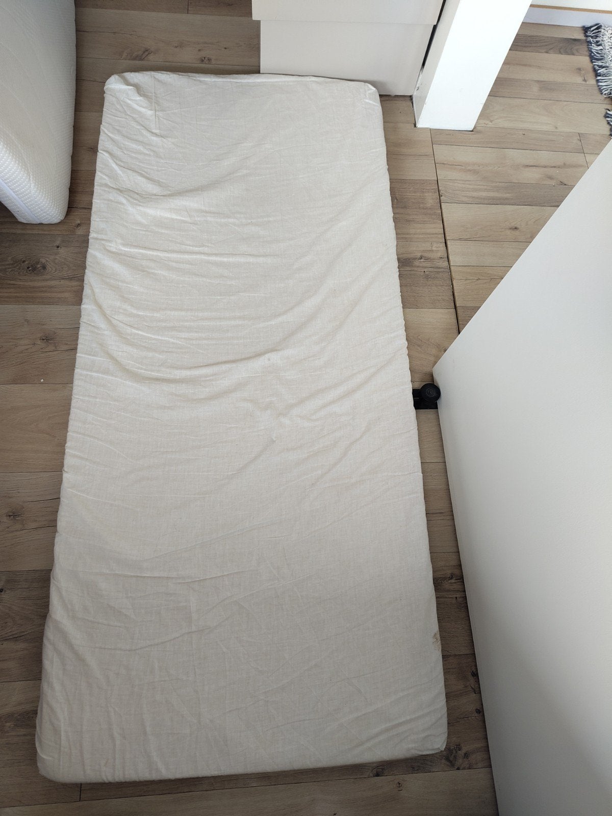 Ikea matras 155x5 cm met gratis overtrek, Ophalen, Gebruikt, Eenpersoons, 190 cm of minder