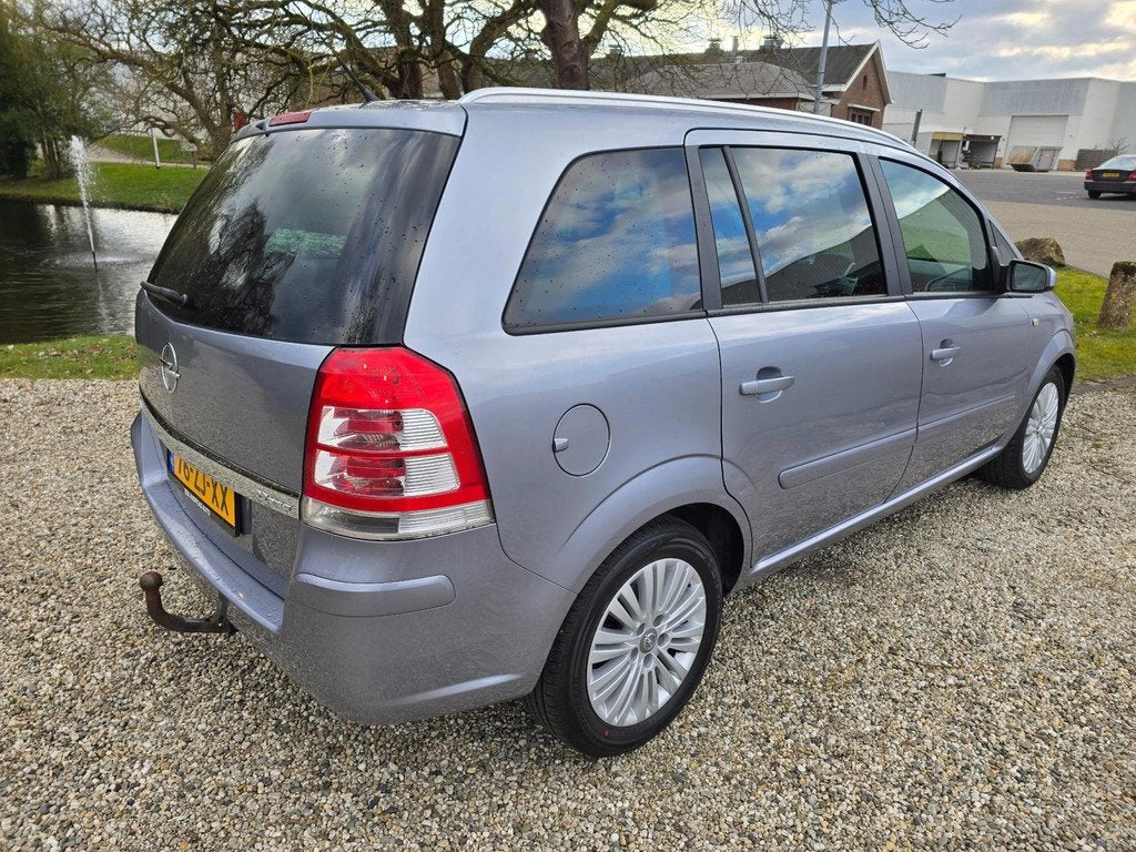 Opel Zafira 2.2 Temptation 7-Persoons Airco NIEUWE APK., Auto's, Opel, Voorwielaandrijving, Gebruikt, 4 cilinders, 150 pk